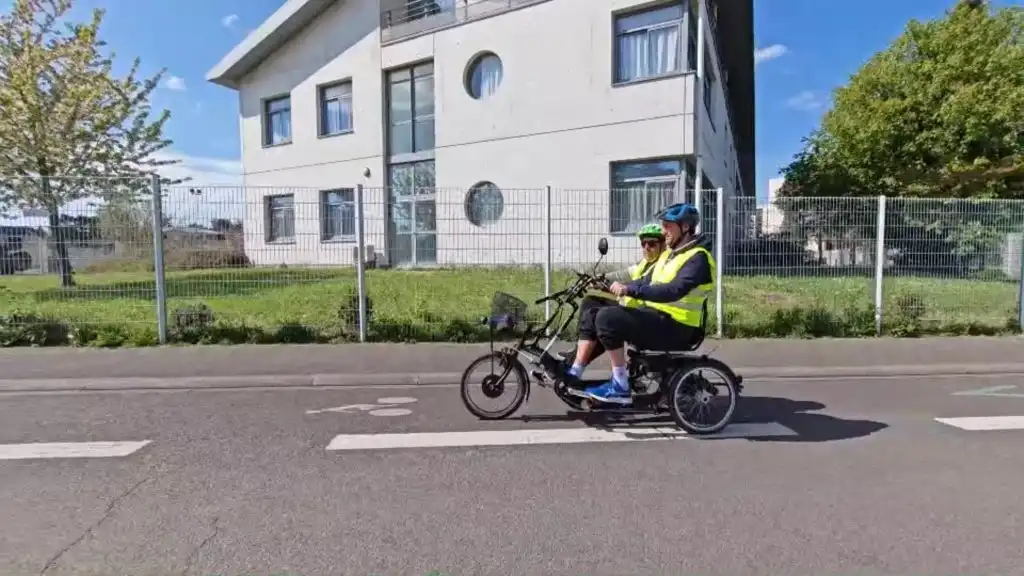 Sur la route du retour vers le Foyer Paul-Cadot.