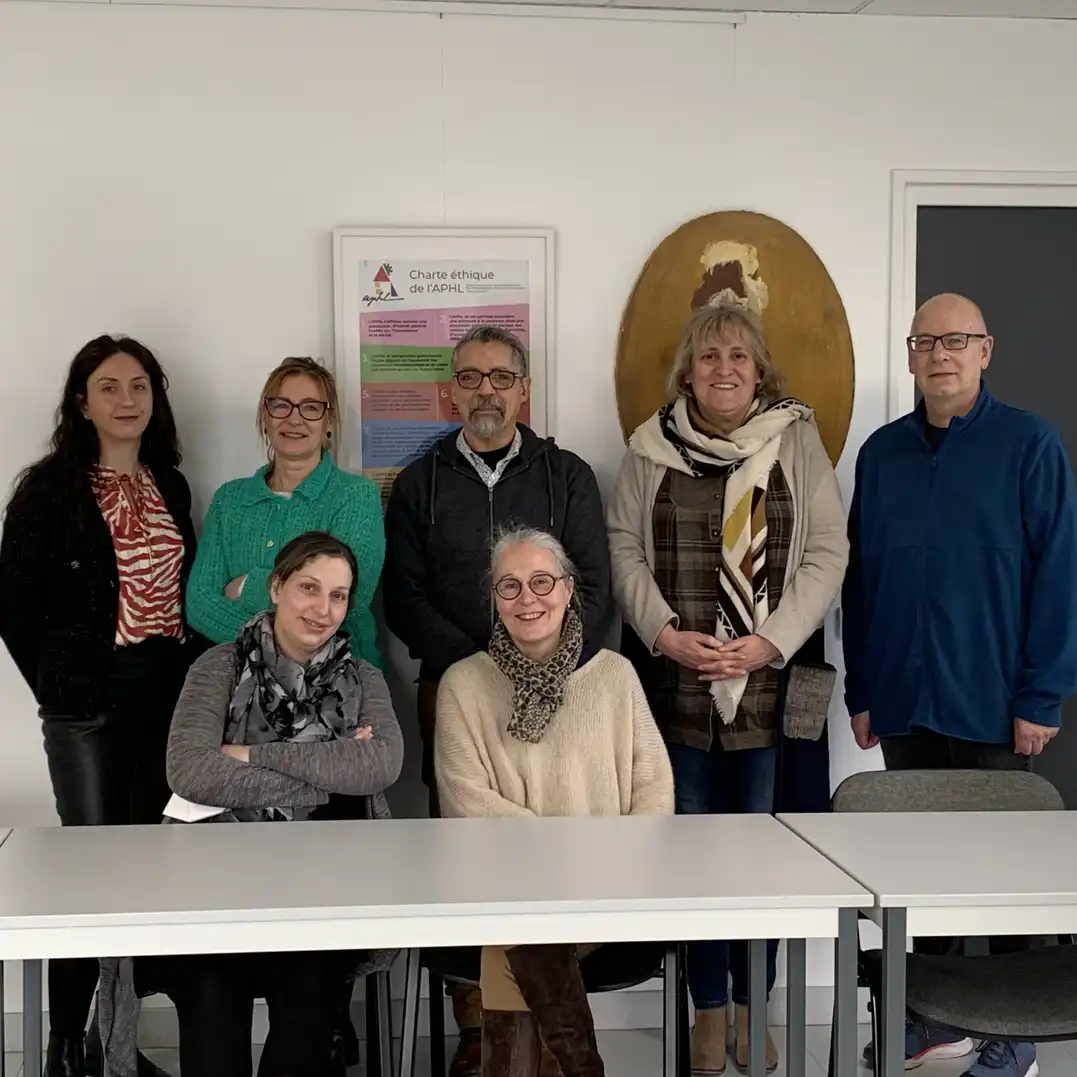 Les membres du siège prennent la pose.